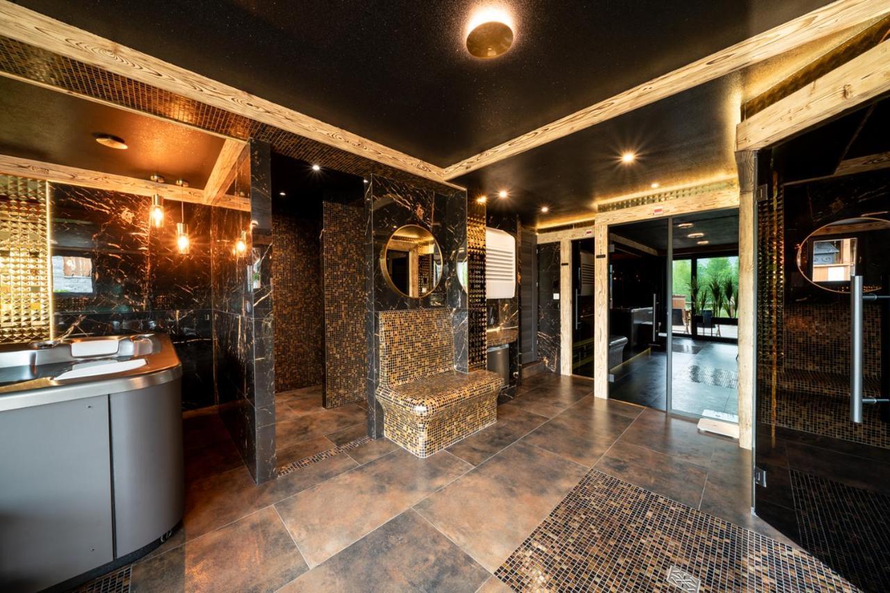 Apartamenty Wellness & Spa Cztery Pory Roku กอสเชียลิสกอ ภายนอก รูปภาพ